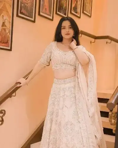 Escort Dumaria